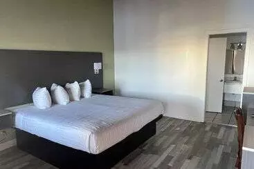 فندق Discovery Inn Monterey Bay