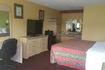 酒店 Economy Inn & Suites