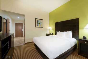 酒店 La Quinta Inn & Suites By Wyndham Columbus Grove City