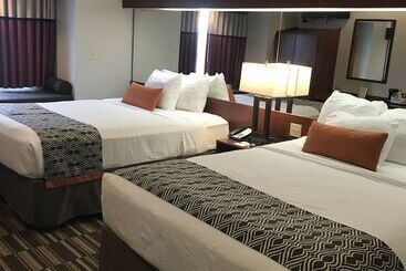 Microtel Inn & Suites Urbandale