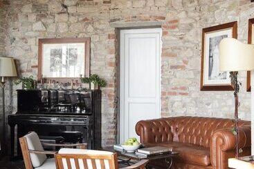 Апартаменты Relais Villa Olmo