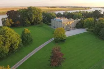 Aamiaismajoitus (B&B) Saltmarshe Hall