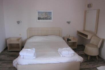 Karystos Mare Apartments