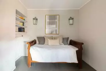 هتل آپارتمان Sonder At Palazzo Balestra