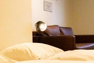 Roomie Alps Design Hostel