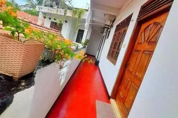 Majatalo New Sea Lion Guest House