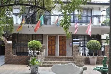 Pension A Knights Rest Guesthouse