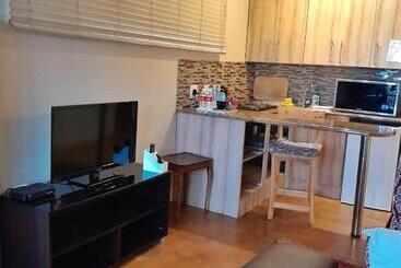 بنسيون Annie's Boutique Guesthouse And Garden Spa