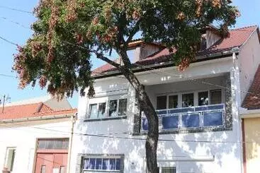 Pension Hív Lak Apartman