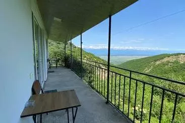 پانسیون Lia's Guest House