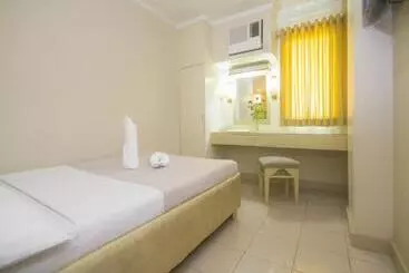 Auberge New Dawn Pensionne House