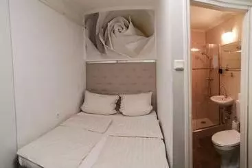Lika Panzió Gyula