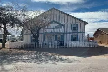 Tombstone Bordello Bed & Breakfast