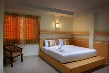 Hotel Baan Sanpoom