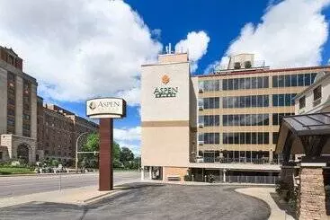 בית מלון כפרי Aspen Suites  Rochester