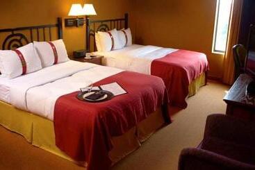 Holiday Inn Hotel Pewaukee Milwaukee West, An Ihg