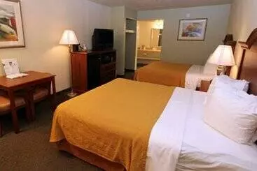 Hotelli Quality Inn & Suites