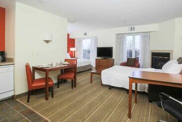 Отель Residence Inn By Marriott Salinas Monterey