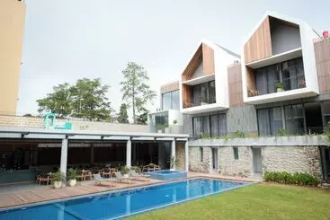 Facade Hotel By Azana