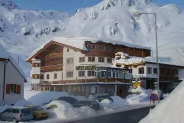 Hotel Gasthof Valluga