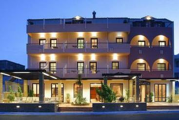 فندق On The Rocks