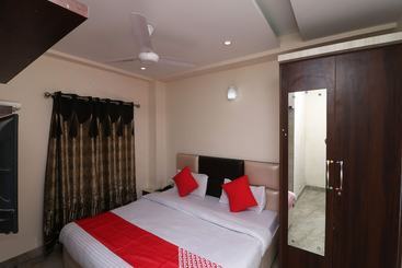 Hotel Paras By Oyo Rooms
