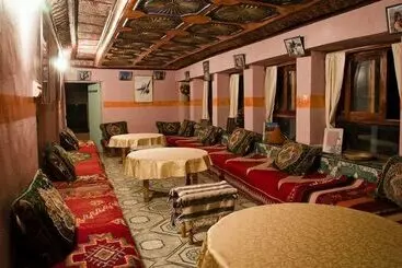 Aït Ayoub Voyages   Hostel