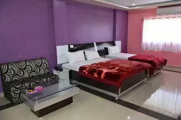 Grand Hotel Vinayak