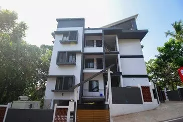 Hotel Oyo 28711 Structural Homes Nesr Emea