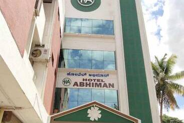 Iroomz Hotel Abhiman