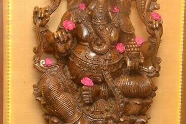 Kanakabhishegam First Hotel From The Thirukadaiyur Temple