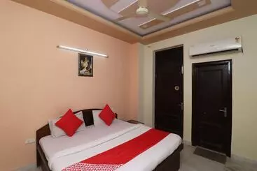 Hotel Gurudham Vrindavan By Oyo Rooms