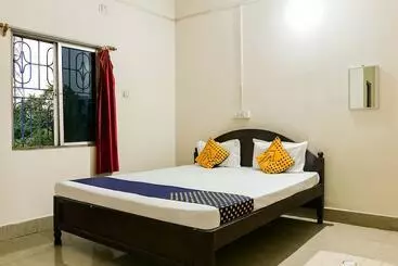 Spot On 60927 Hindustan Hotel & Lodging