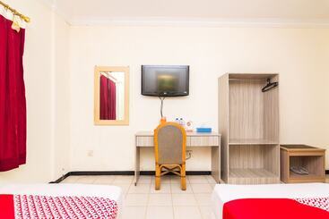 בית מלון כפרי Laksana Inn By Oyo Rooms