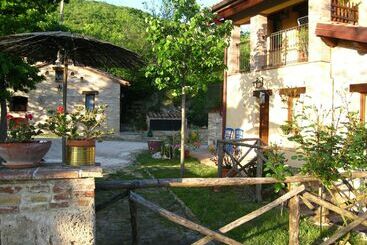 Pensionat Countryhouse Il Sentiero Degli Ailanti