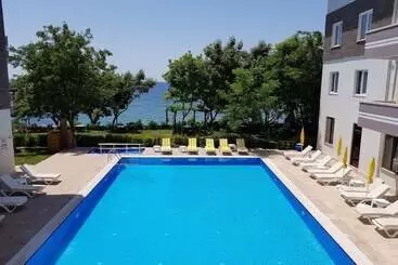 Hotel Troas Beach