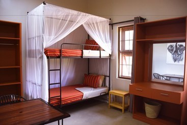 بنسيون Stemm Mountain Retreat Center