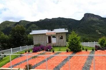 Resort Vridhavan Mist City