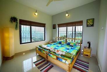 Resort Vridhavan Mist City