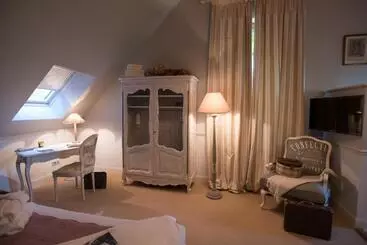 Nocleg ze śniadaniem Le Manoir De Maucartier
