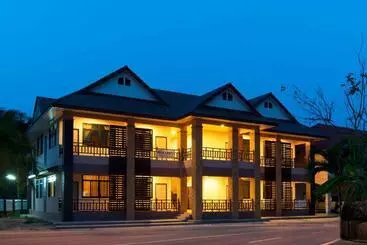 Hotelli Suporn Lakeview