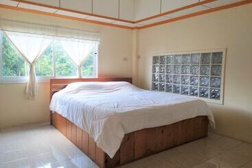 Hotel Suwanalak Resort