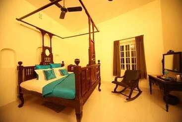 בית מלון כפרי The Garden Bungalow