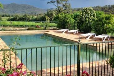 Casa Rural Ascella Organic Wine