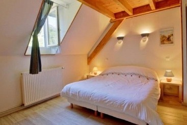 تختخواب و صبحانه Chambres D'hôtes La Munia