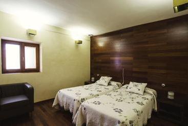 کلبه Alojamientos Rurales Los Albardinales