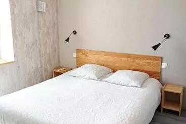 Pensão Monts Et Reves