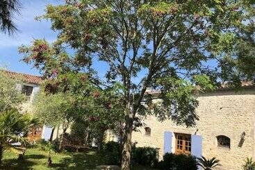 Bed and Breakfast L'escale De Mortagne