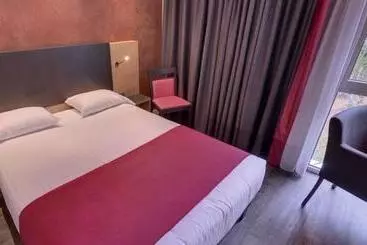 ホテル De La Louee