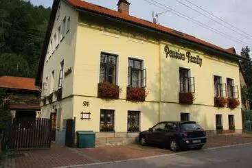 Majatalo Penzion Family